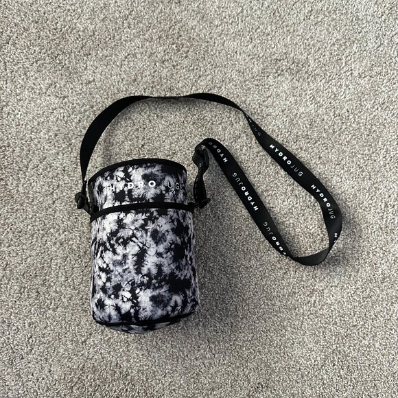 HydroJug Handbags - hydrojug tie dye sleeve 🤍